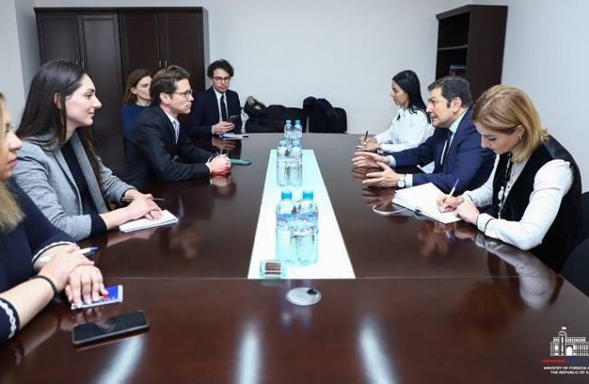 Meeting of Deputy Foreign Minister Paruyr Hovhannisyan with Member of European Parliament Geoffroy Didier