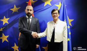ՀՀ ԱԳ նախարարի հանդիպումը ԵՄ ընդլայնման հարցերով հանձնակատարի հետ